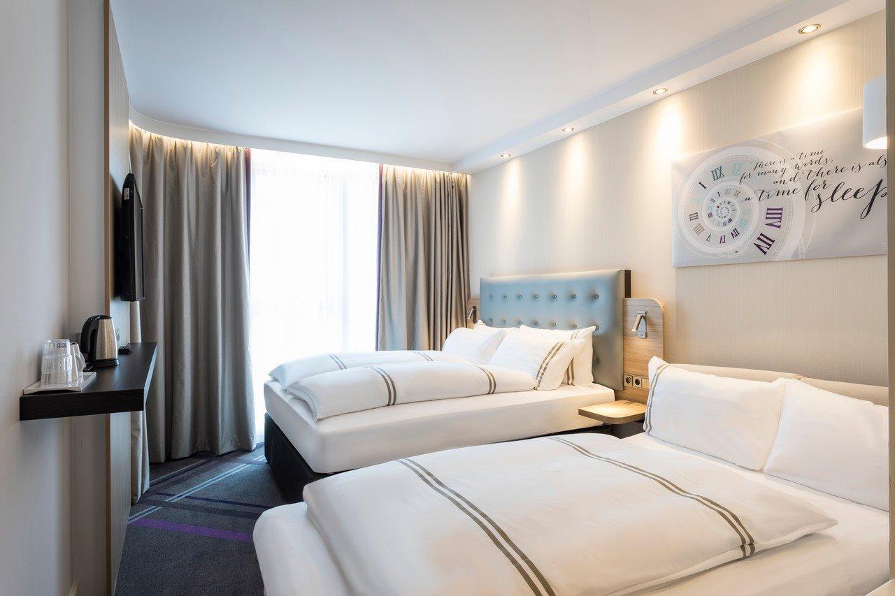 Holiday Inn Express - Freiburg - City Centre Buitenkant foto