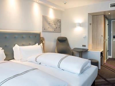 Holiday Inn Express - Freiburg - City Centre Buitenkant foto
